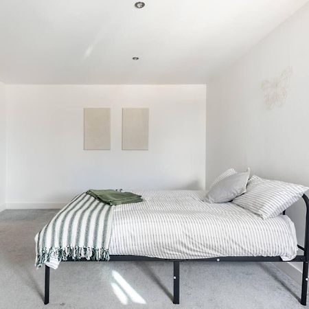Luxurious 3-Bed Penthouse In Sheffield Apartment Handsworth Екстериор снимка