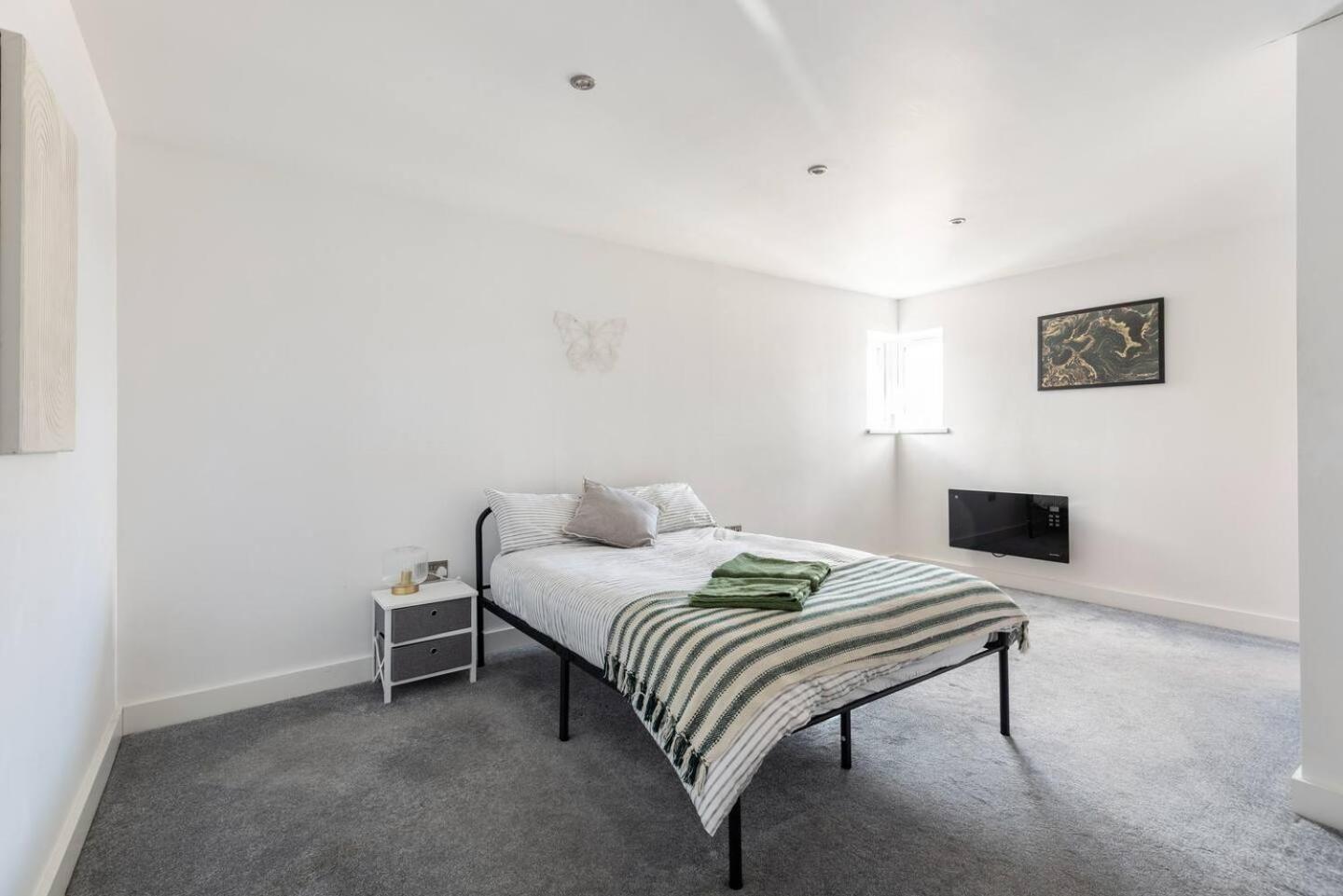 Luxurious 3-Bed Penthouse In Sheffield Apartment Handsworth Екстериор снимка