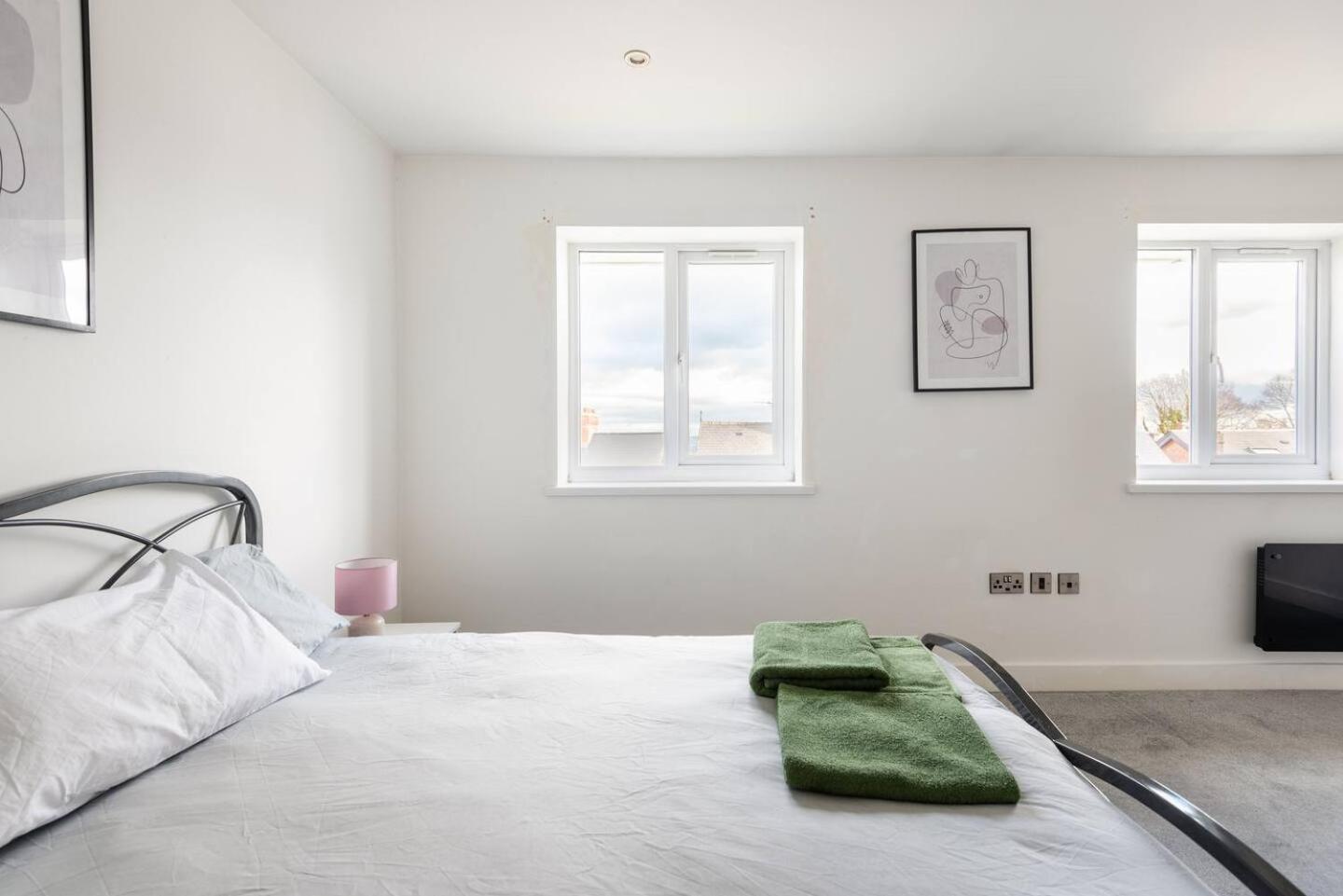 Luxurious 3-Bed Penthouse In Sheffield Apartment Handsworth Екстериор снимка