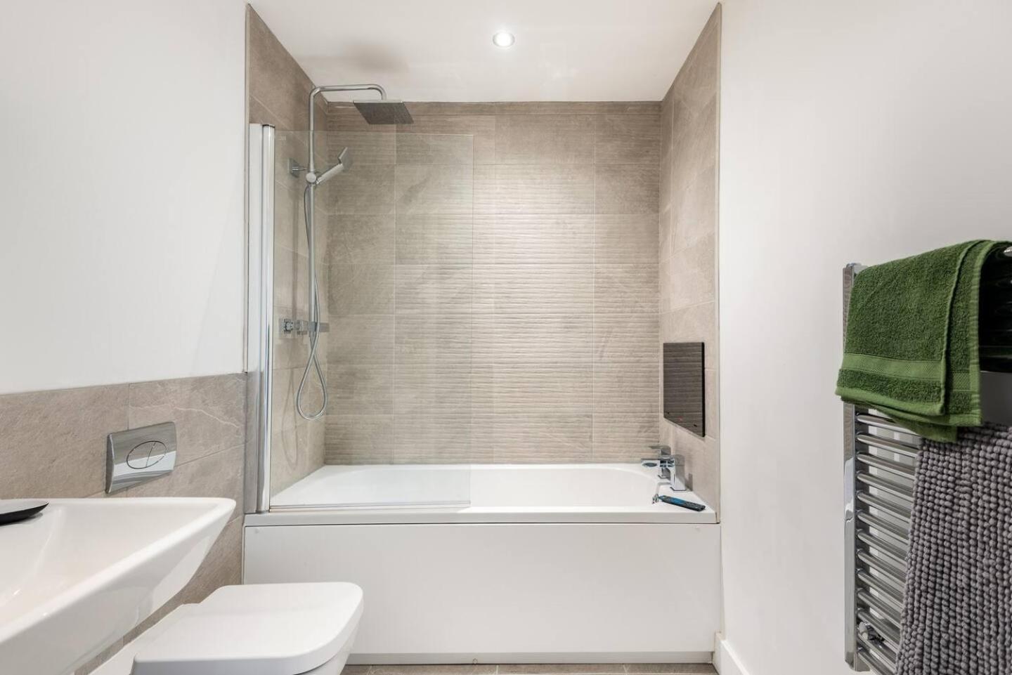 Luxurious 3-Bed Penthouse In Sheffield Apartment Handsworth Екстериор снимка